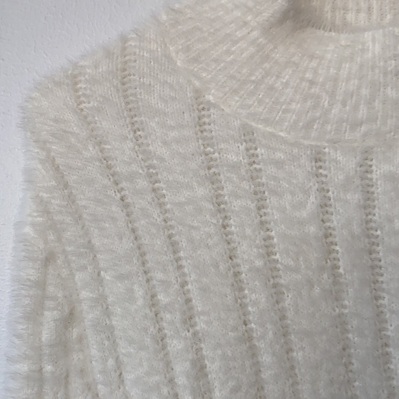 REDUCED! Forever 21 off-white sweater - Picture 5 of 6